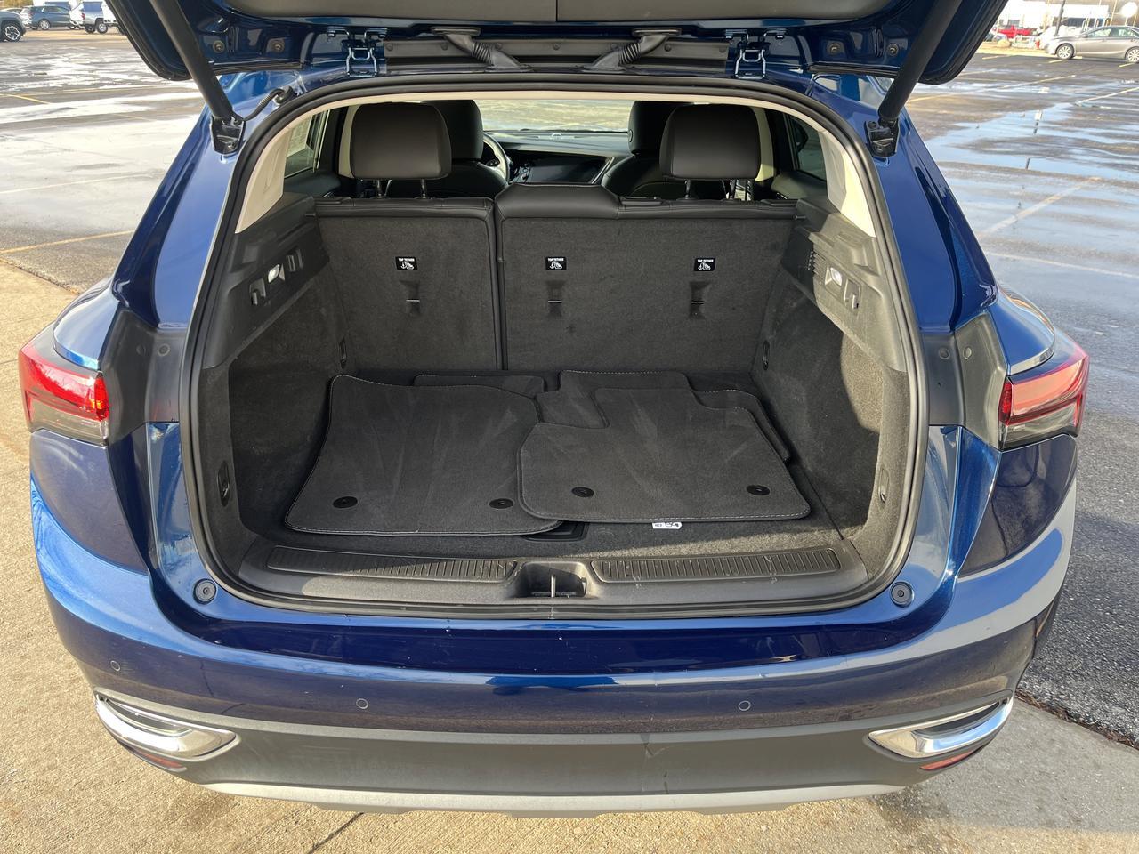 2023 Buick Envision Essence FWD 2.0T w/HeatedMemoryLeatherSeats HeatedSteeringWheel 8-WayPowerDrvrSeat RemoteStart Saukville WI