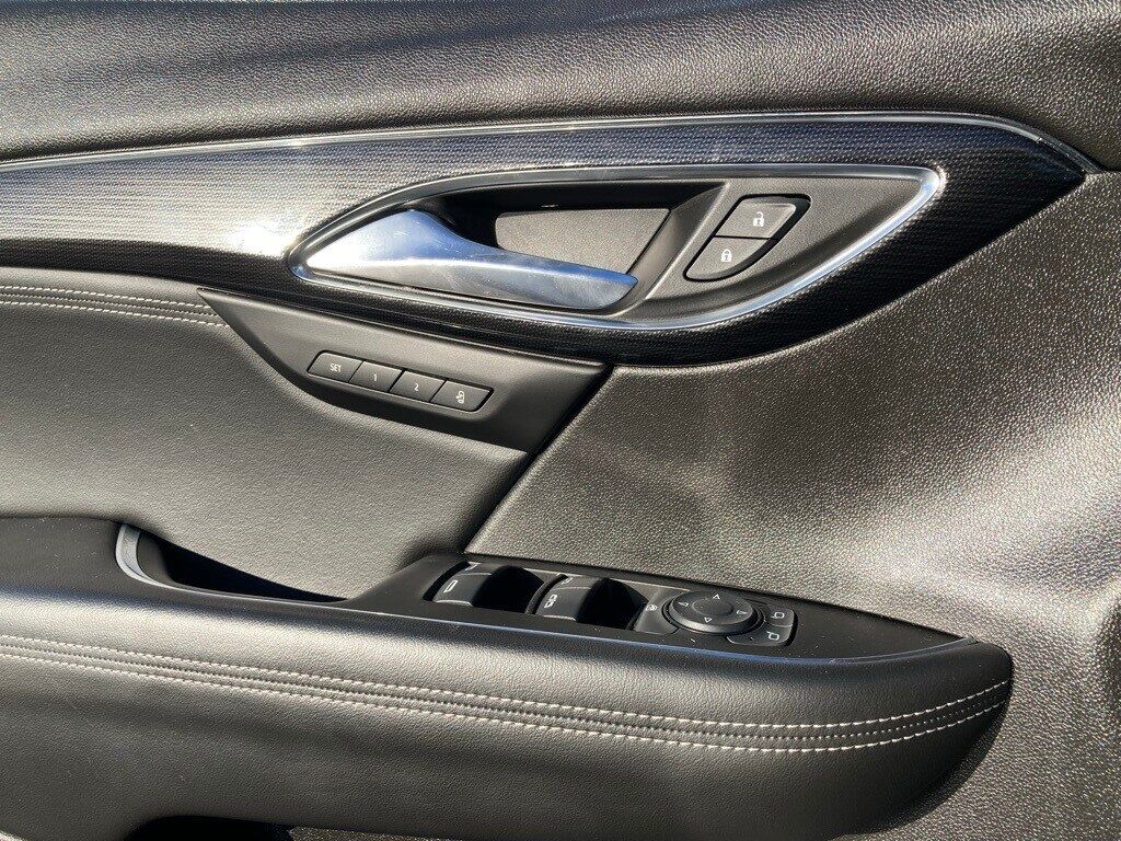 2023 Buick Envision Essence San Antonio TX