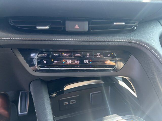 2023 Buick Envision Essence Carbondale IL