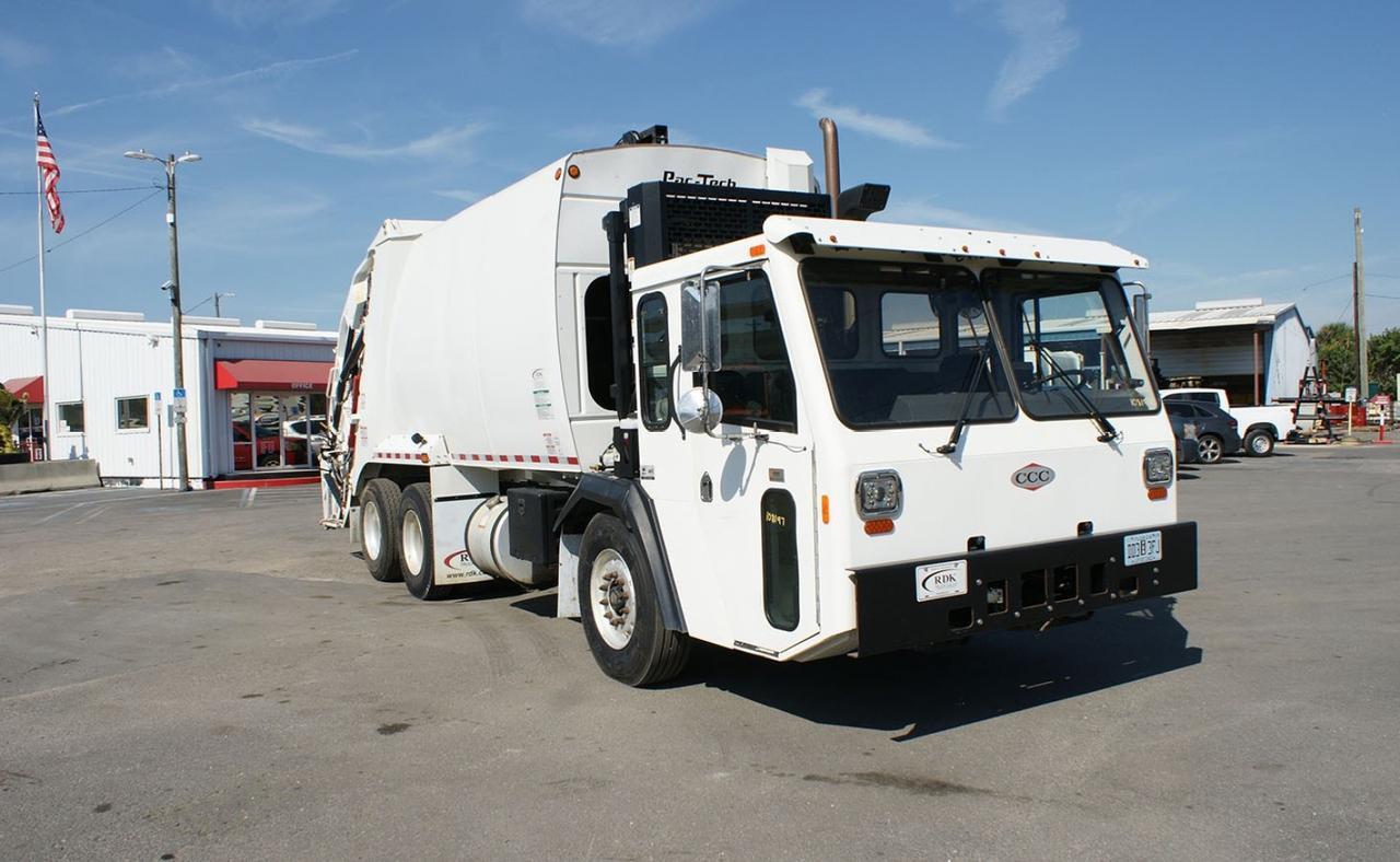 2023 CCC LET2 25 yard Pac-Tech Rear Loader Garbage Truck Tampa FL