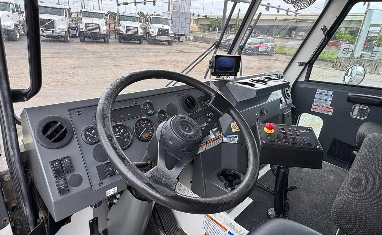 2023 CCC LET2 25 yard Pac-Tech Rear Loader Garbage Truck Tampa FL