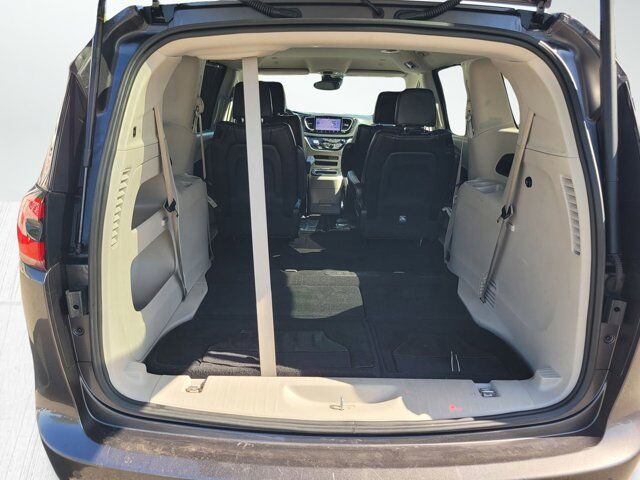 2023 CHRYSLER PACIFICA TOURING L Roseville CA