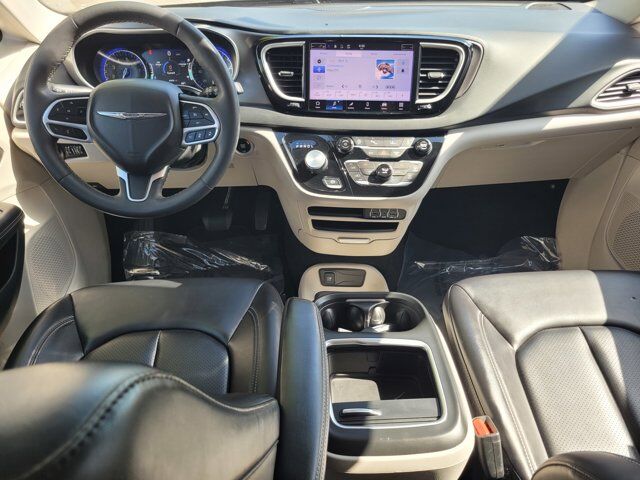 2023 CHRYSLER PACIFICA TOURING L Roseville CA