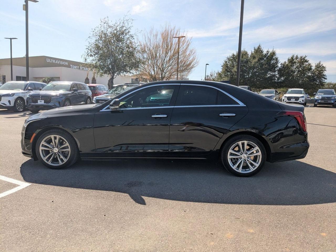 2023 Cadillac CT4 Luxury