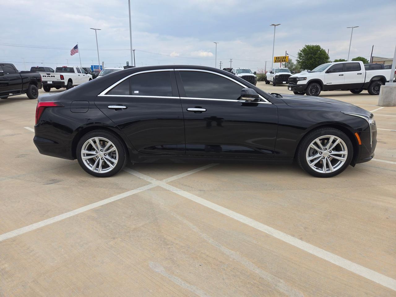 2023 Cadillac CT4 Luxury