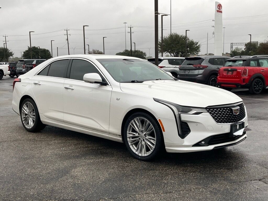 2023 Cadillac CT4 Premium Luxury