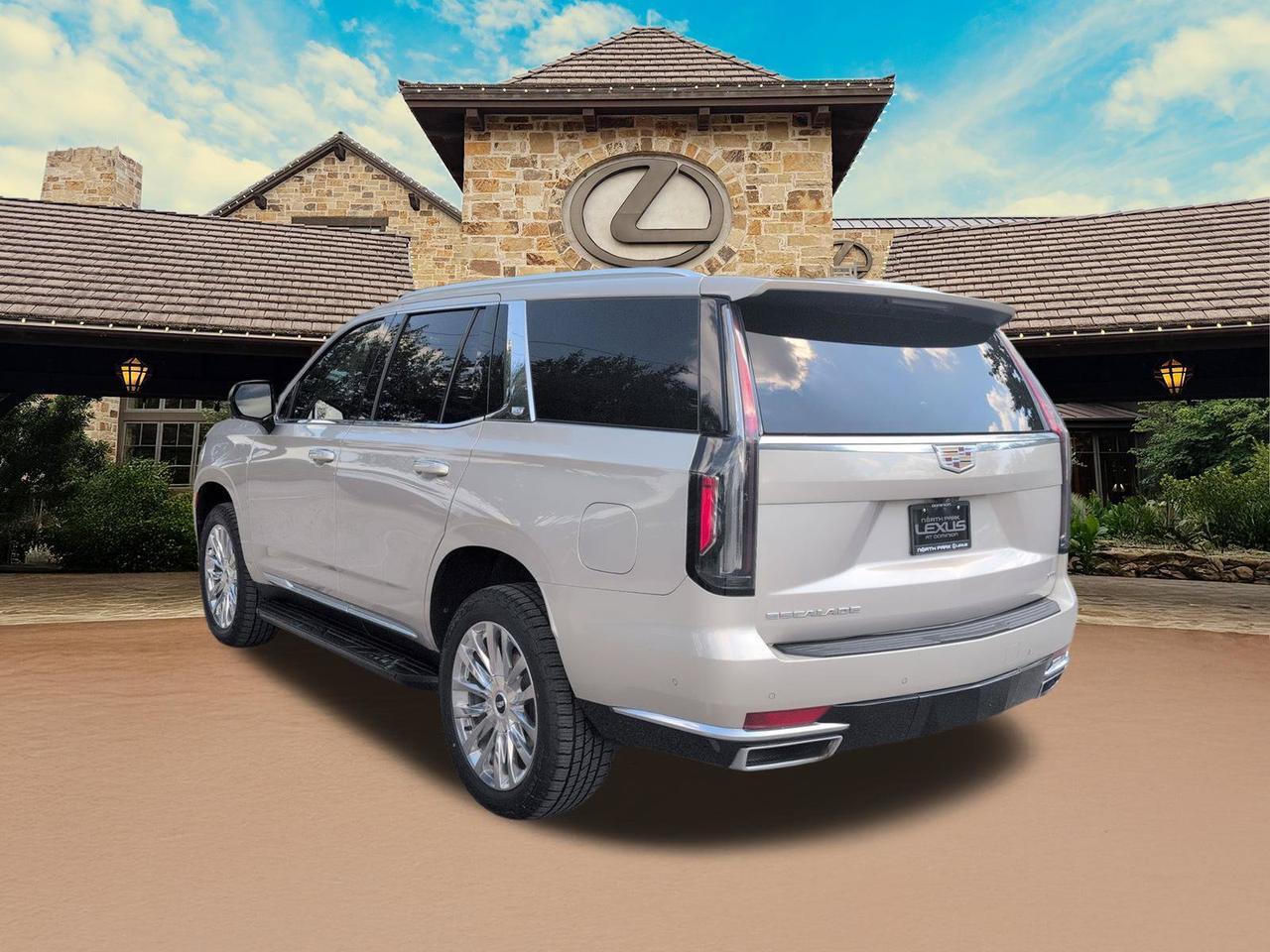 2023 Cadillac Escalade 4WD Premium Luxury