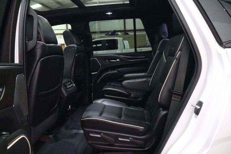 2023 Cadillac Escalade 4WD Sport 6.2L V8 GPS Camera Sunroof FREE WARRANTY Arlington TX