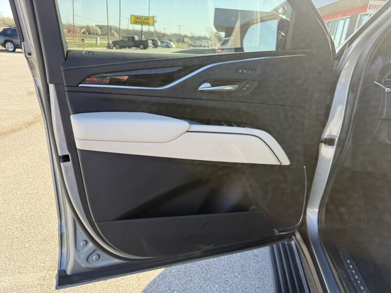 2023 Cadillac Escalade 4WD Sport Collinsville OK
