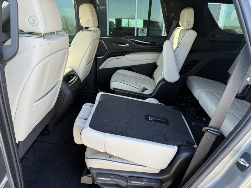 2023 Cadillac Escalade 4WD Sport Collinsville OK