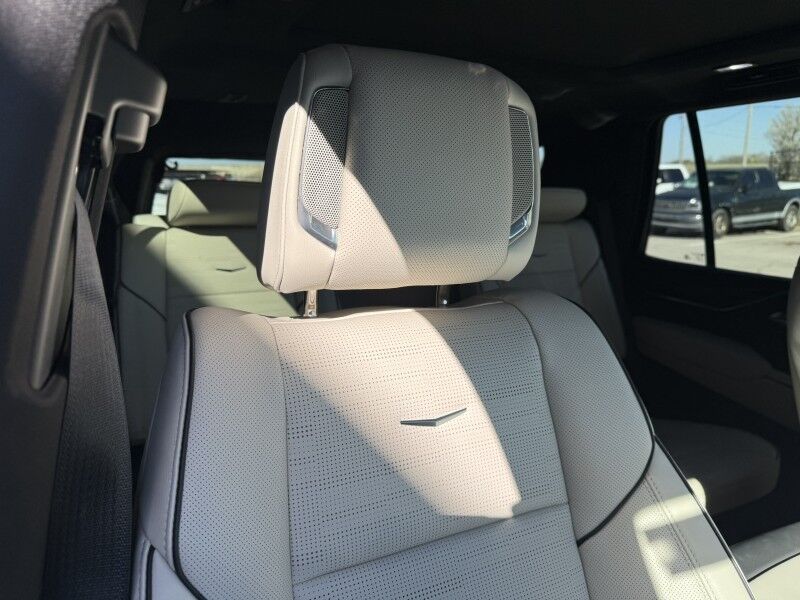 2023 Cadillac Escalade 4WD Sport Collinsville OK