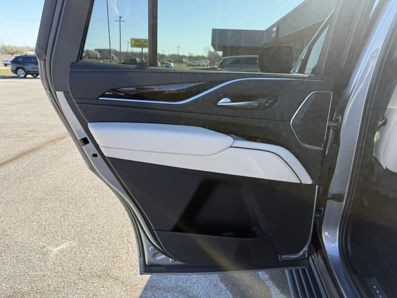 2023 Cadillac Escalade 4WD Sport Collinsville OK