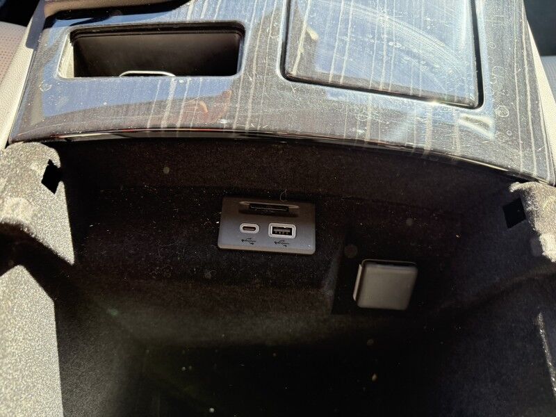 2023 Cadillac Escalade 4WD Sport Collinsville OK