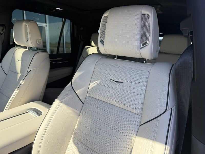 2023 Cadillac Escalade 4WD Sport Collinsville OK