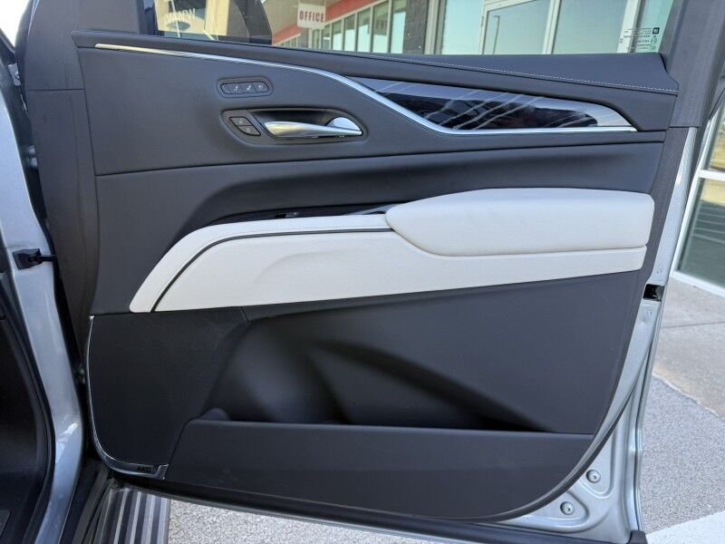 2023 Cadillac Escalade 4WD Sport Collinsville OK