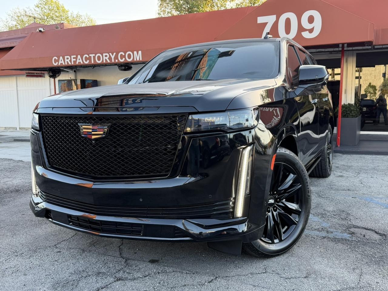 2023 Cadillac Escalade 4WD Sport Platinum