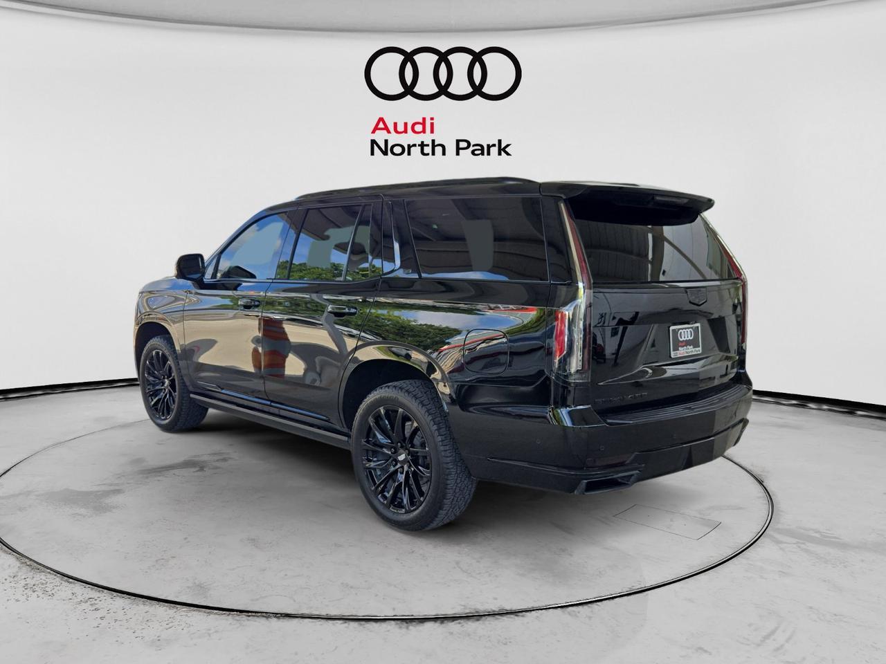 2023 Cadillac Escalade 4WD Sport Platinum