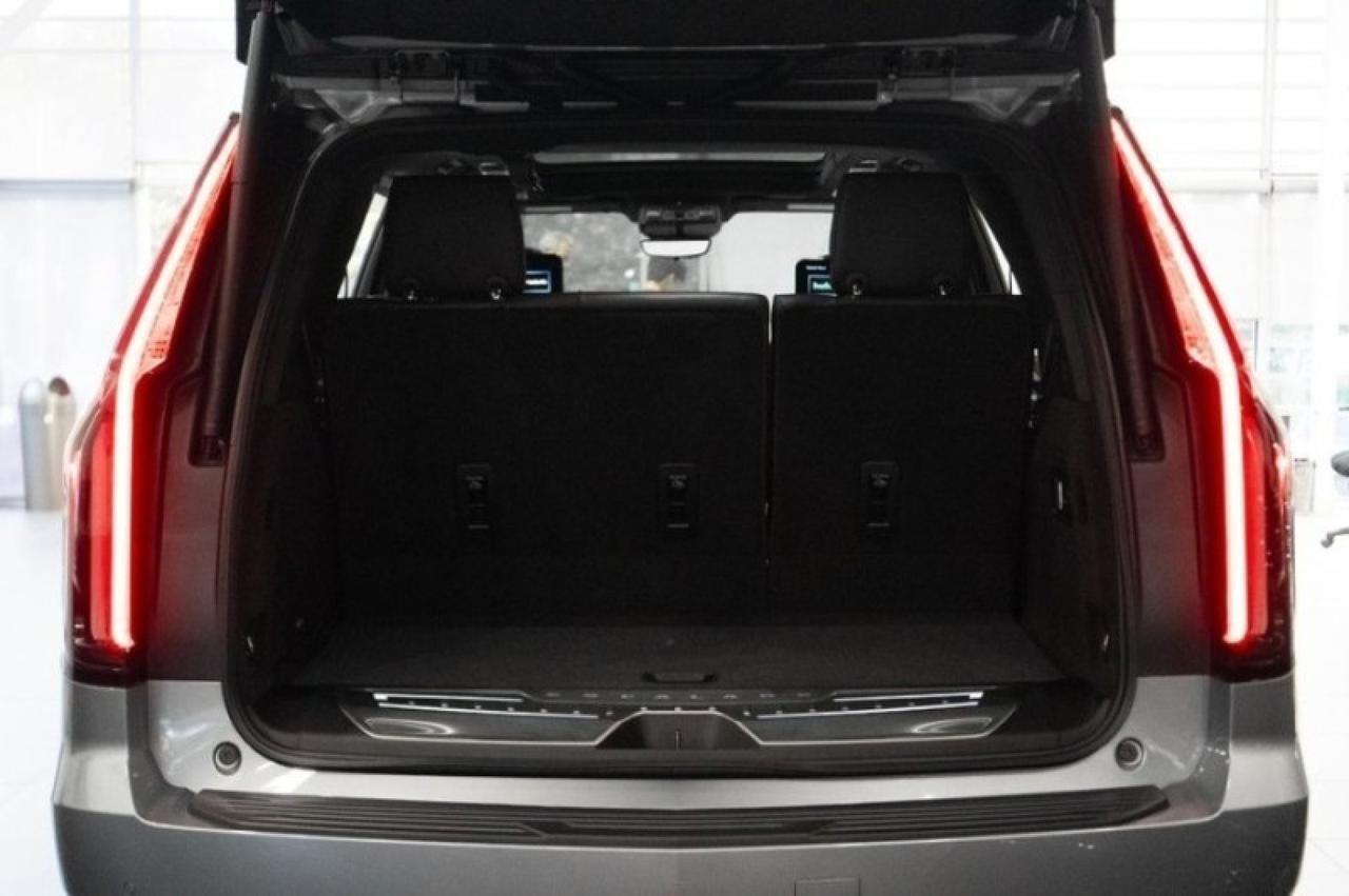 2023 Cadillac Escalade 4WD Sport Platinum Yonkers NY