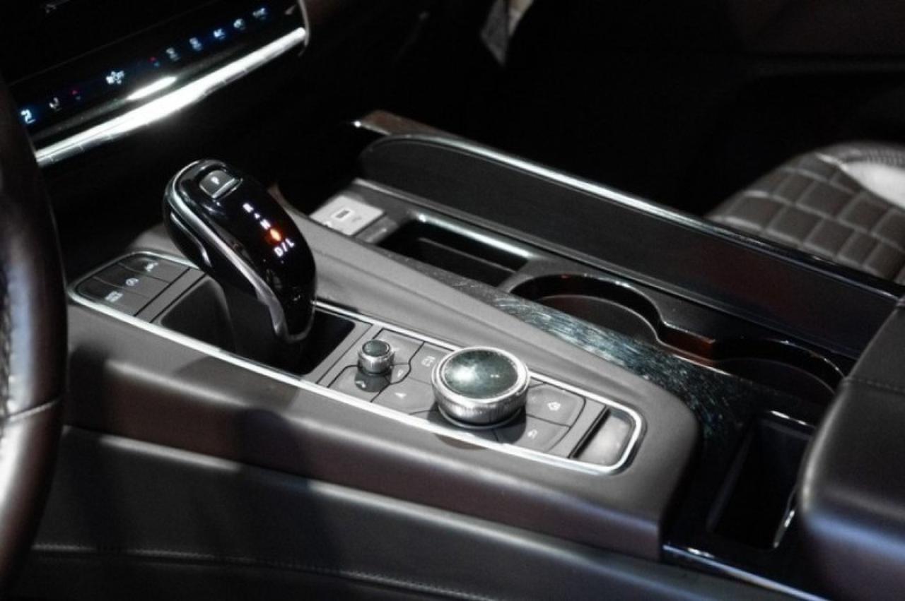 2023 Cadillac Escalade 4WD Sport Platinum Yonkers NY