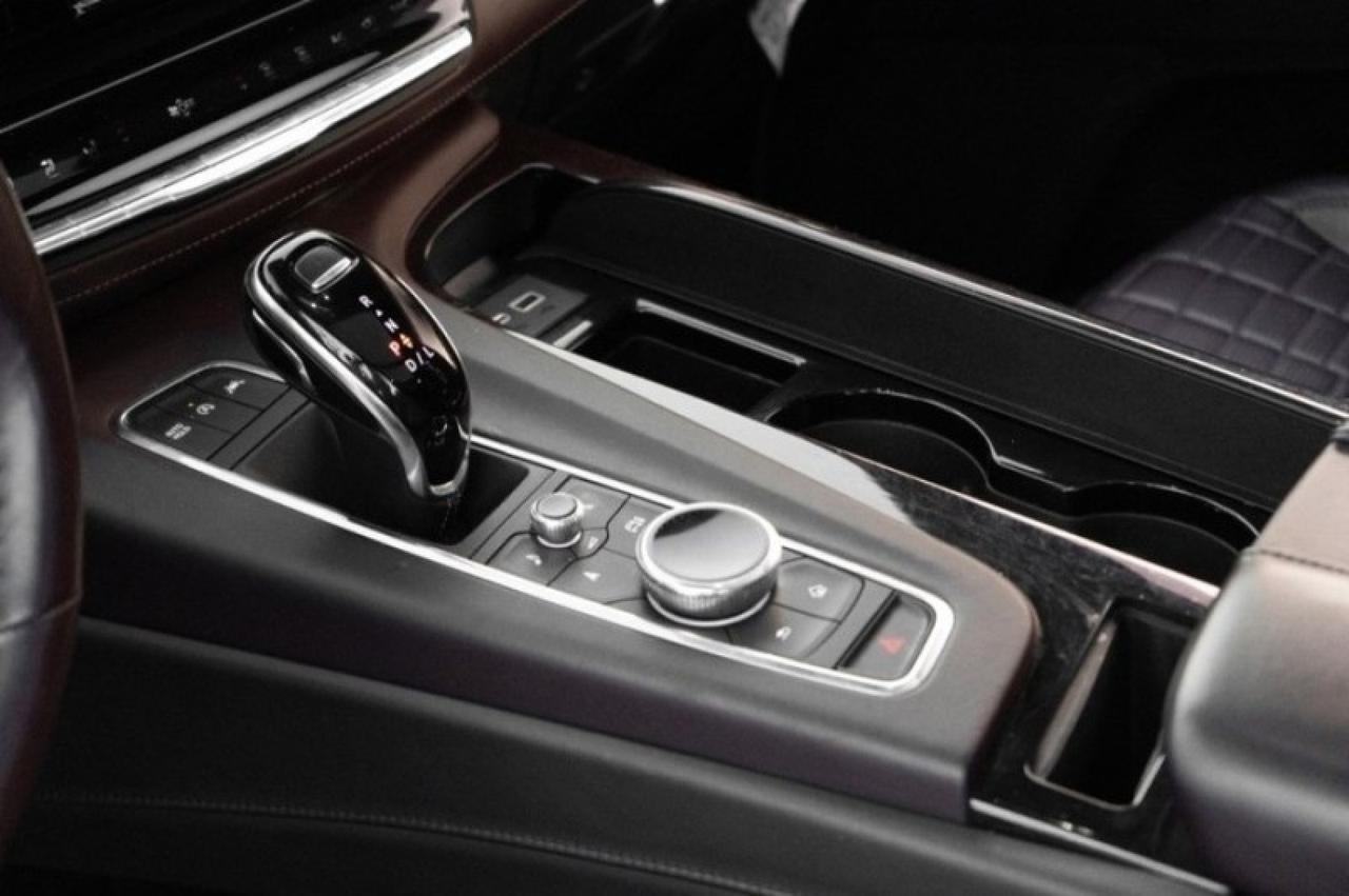 2023 Cadillac Escalade 4WD Sport Platinum Yonkers NY