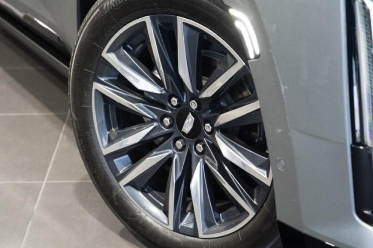 2023 Cadillac Escalade 4WD Sport Platinum Yonkers NY