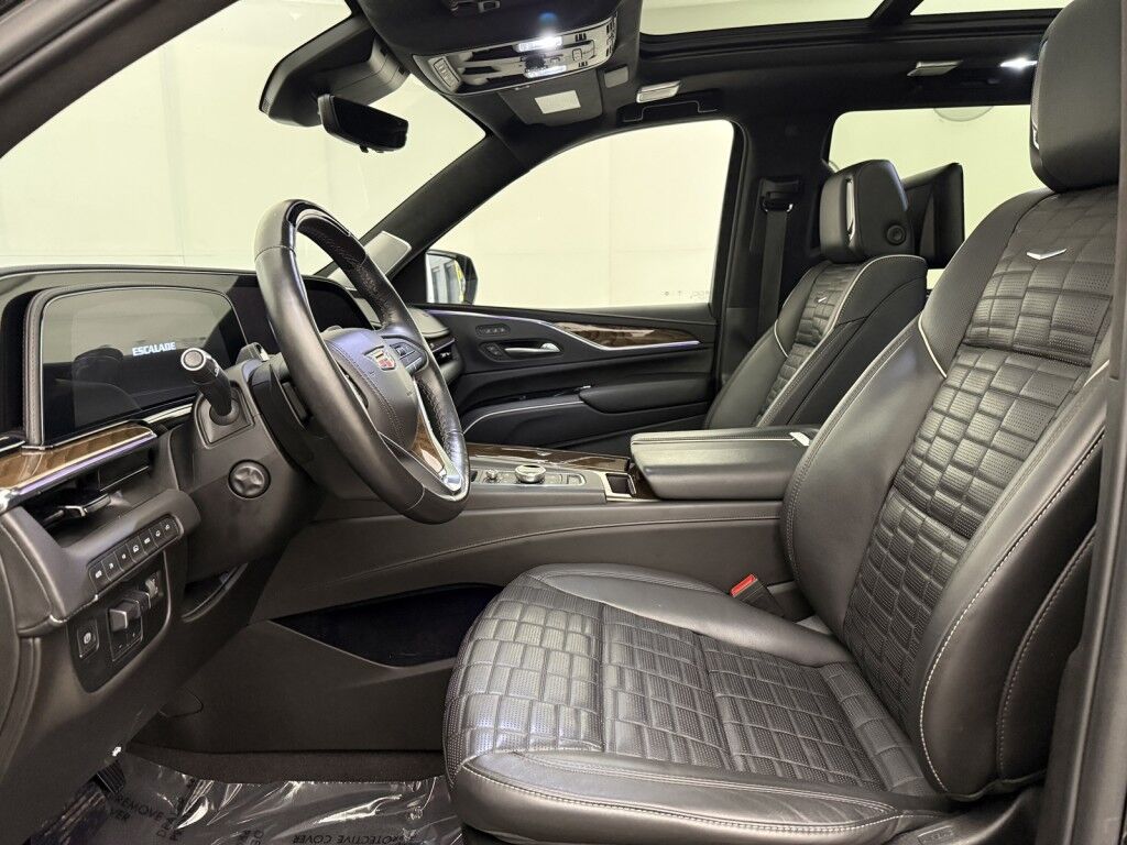 2023 Cadillac Escalade 4WD Sport Platinum w/Onyx/Night Vision/Super Cruise Maumee OH