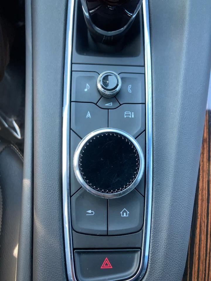 2023 Cadillac Escalade ESV 4WD Luxury Woburn MA
