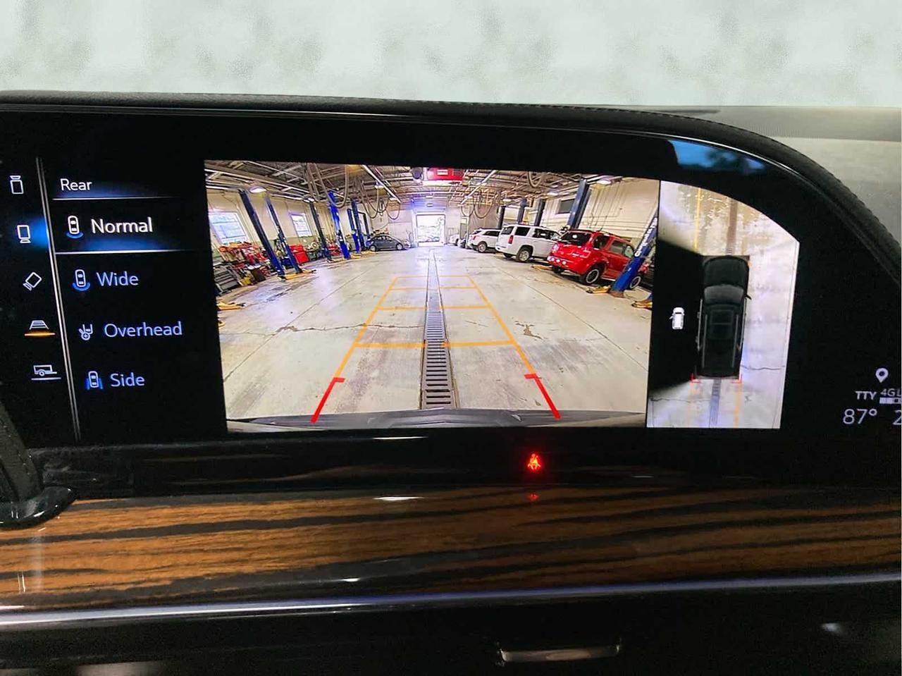 2023 Cadillac Escalade ESV 4WD Luxury Woburn MA