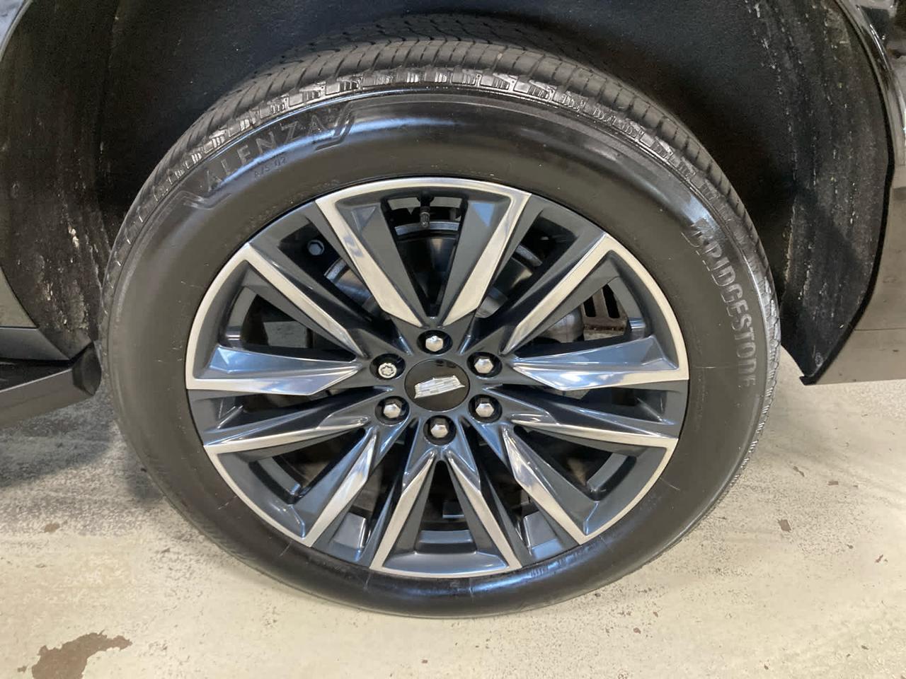 2023 Cadillac Escalade ESV 4WD Luxury Woburn MA