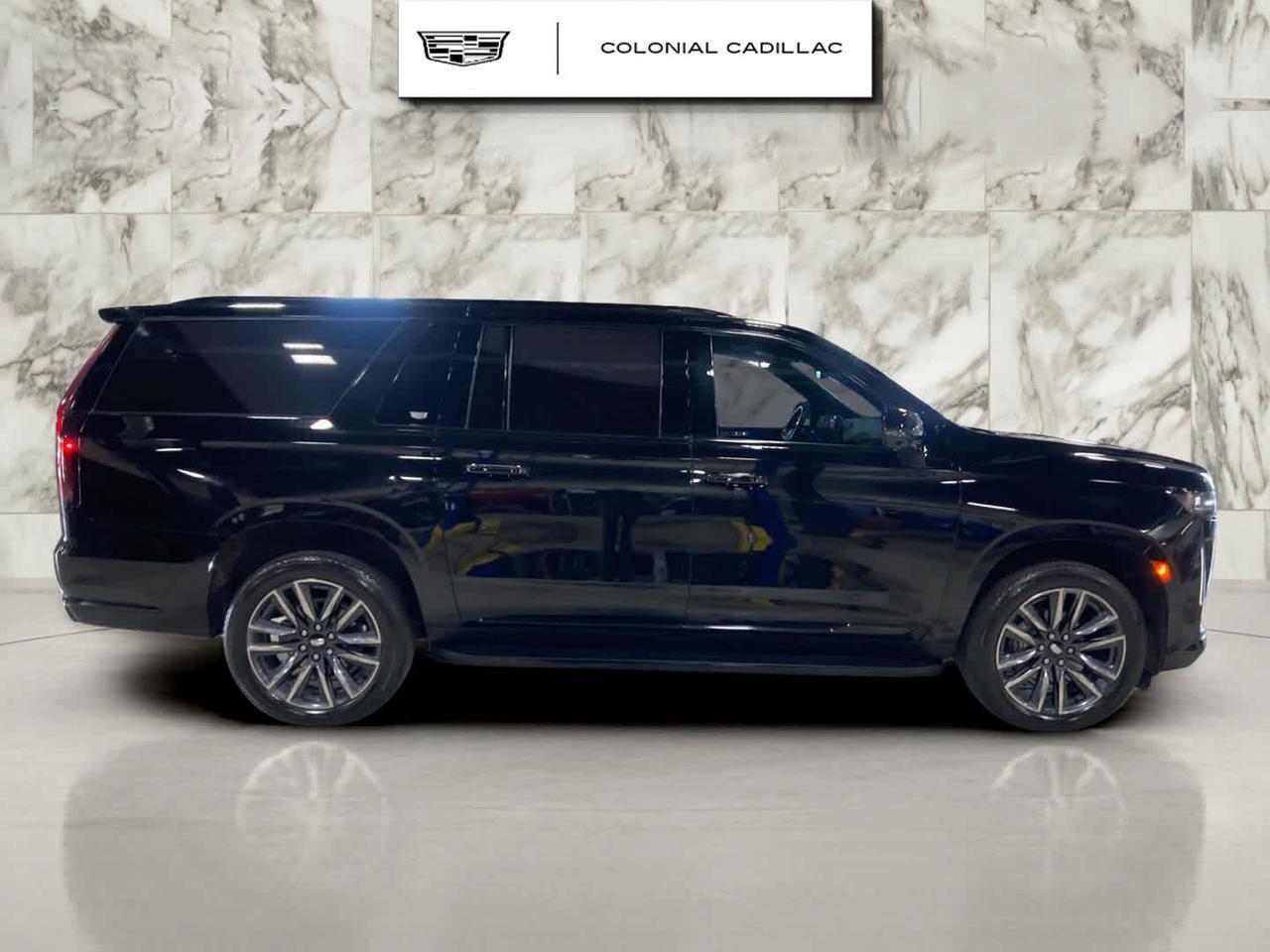 2023 Cadillac Escalade ESV 4WD Luxury Woburn MA
