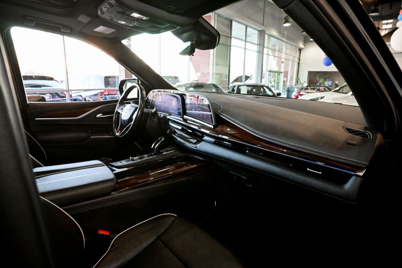 2023 Cadillac Escalade ESV 4WD Premium Luxury, Rear Entertainment Springfield NJ