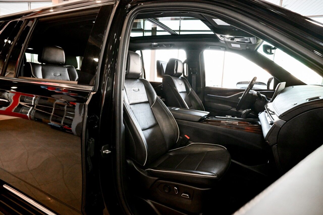 2023 Cadillac Escalade ESV 4WD Premium Luxury, Rear Entertainment Springfield NJ