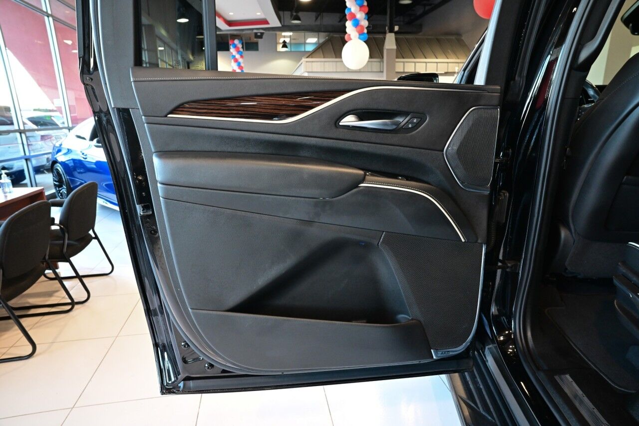 2023 Cadillac Escalade ESV 4WD Premium Luxury, Rear Entertainment Springfield NJ