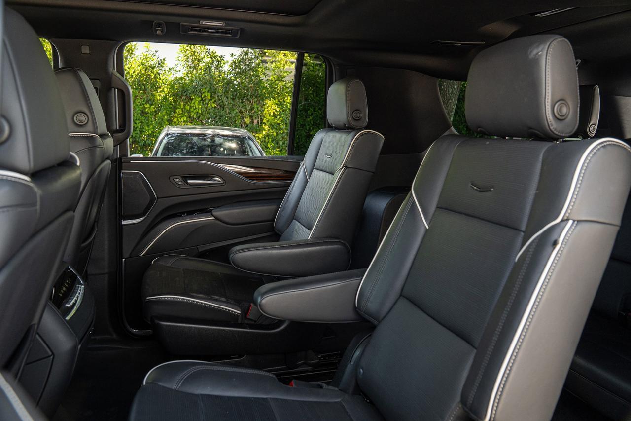 2023 Cadillac Escalade ESV 4WD Premium Luxury  Selma TX