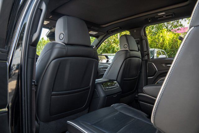 2023 Cadillac Escalade ESV 4WD Premium Luxury  Selma TX