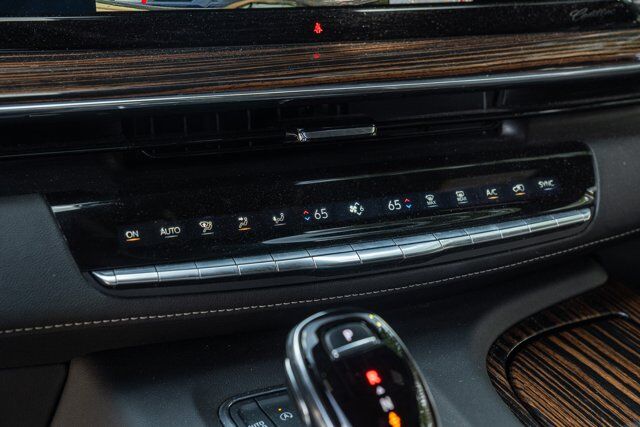 2023 Cadillac Escalade ESV 4WD Premium Luxury  Selma TX