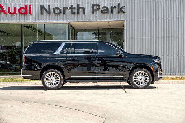 2023 Cadillac Escalade ESV 4WD Premium Luxury  Selma TX