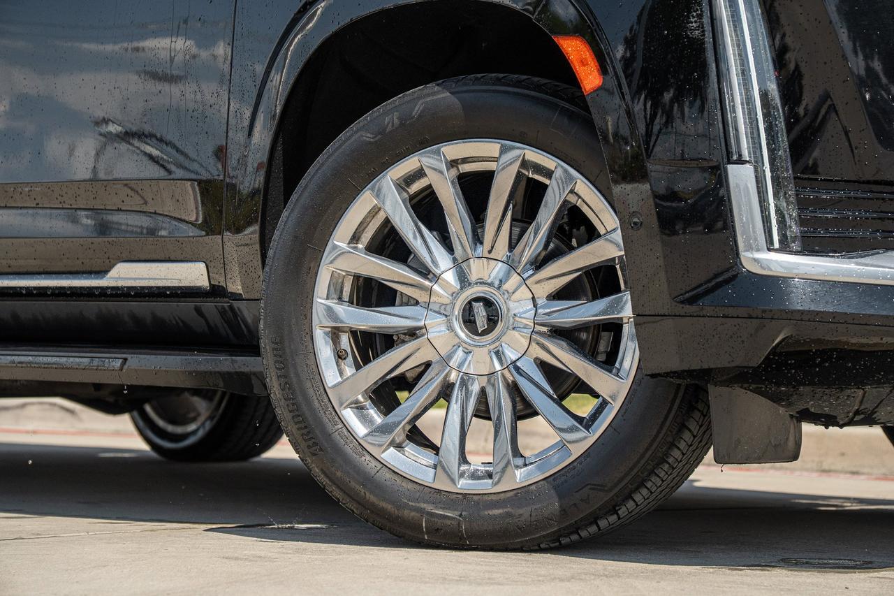2023 Cadillac Escalade ESV 4WD Premium Luxury  Selma TX