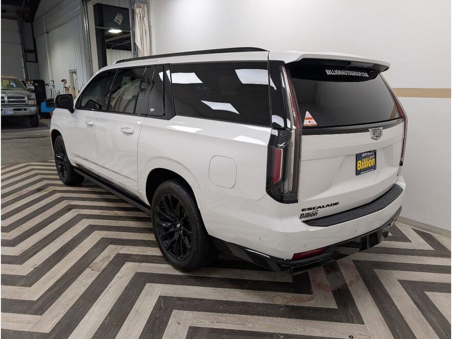 2023 Cadillac Escalade ESV 4WD Sport Platinum Bozeman MT