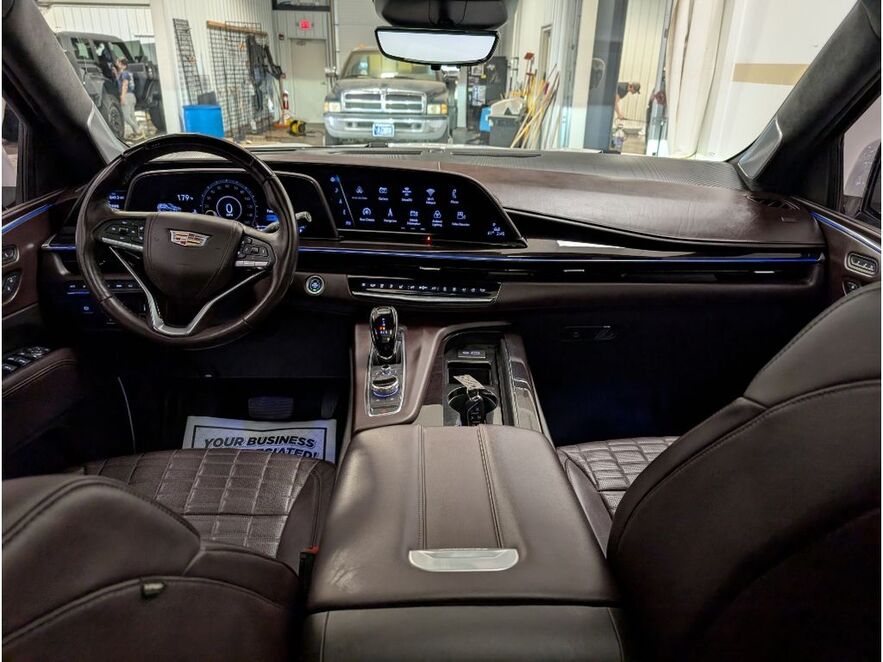 2023 Cadillac Escalade ESV 4WD Sport Platinum Bozeman MT