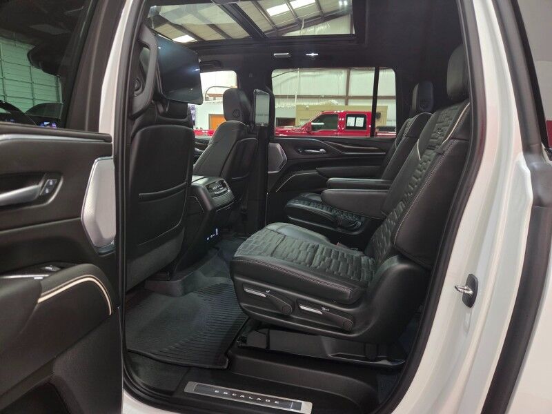 2023 Cadillac Escalade ESV 4WD Sport Platinum GPS Camera Sunroof TV&apos;s New TiresFREE WARRANTY Arlington TX