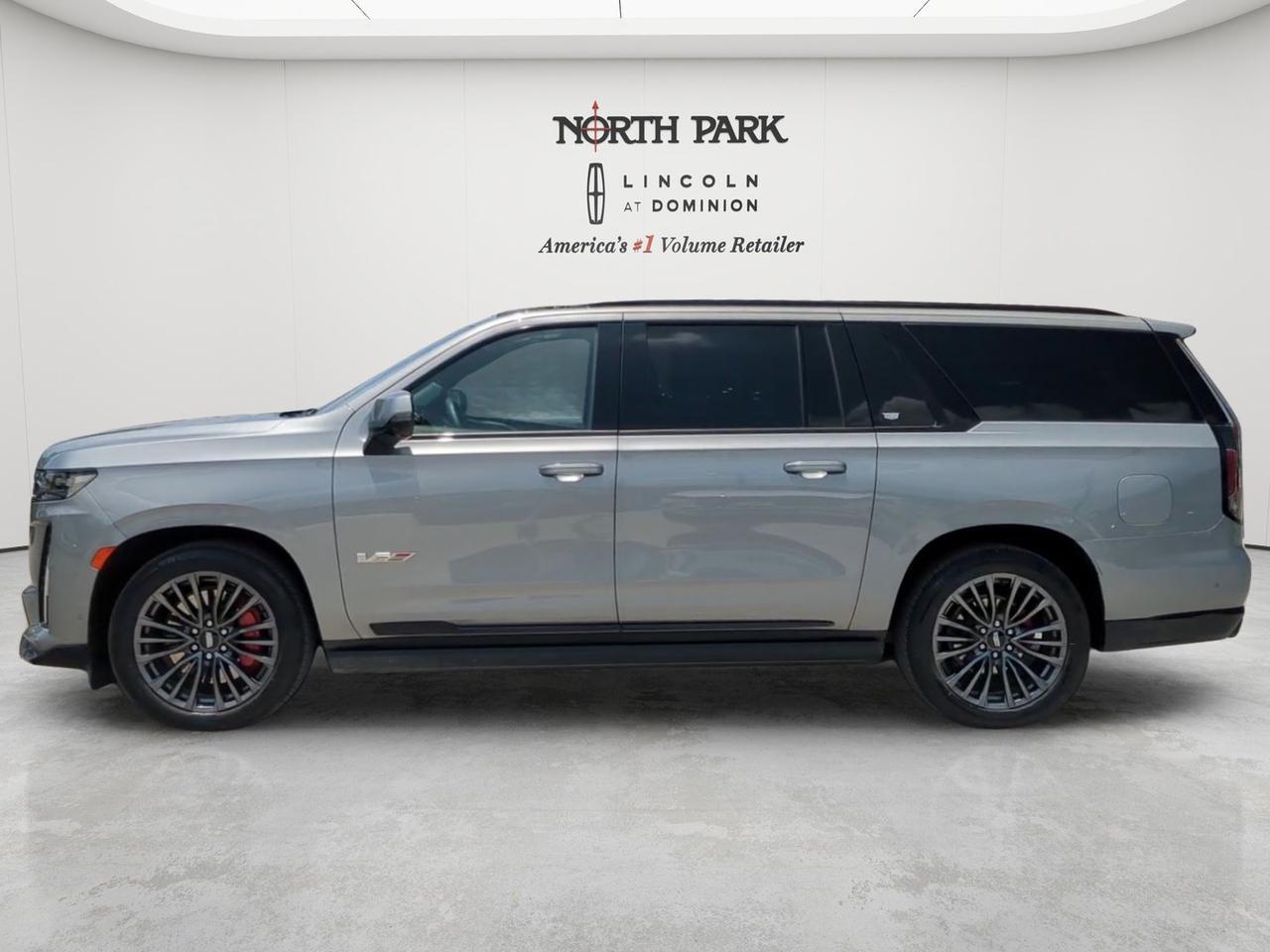 2023 Cadillac Escalade ESV AWD V-Series