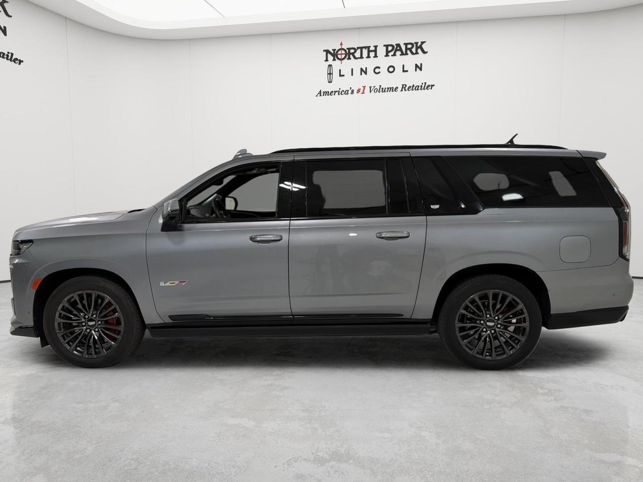 2023 Cadillac Escalade ESV AWD V-Series