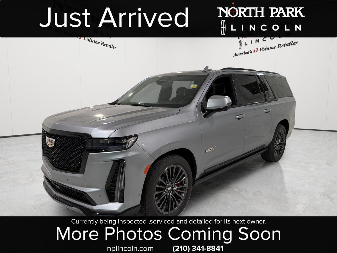 2023 Cadillac Escalade ESV AWD V-Series