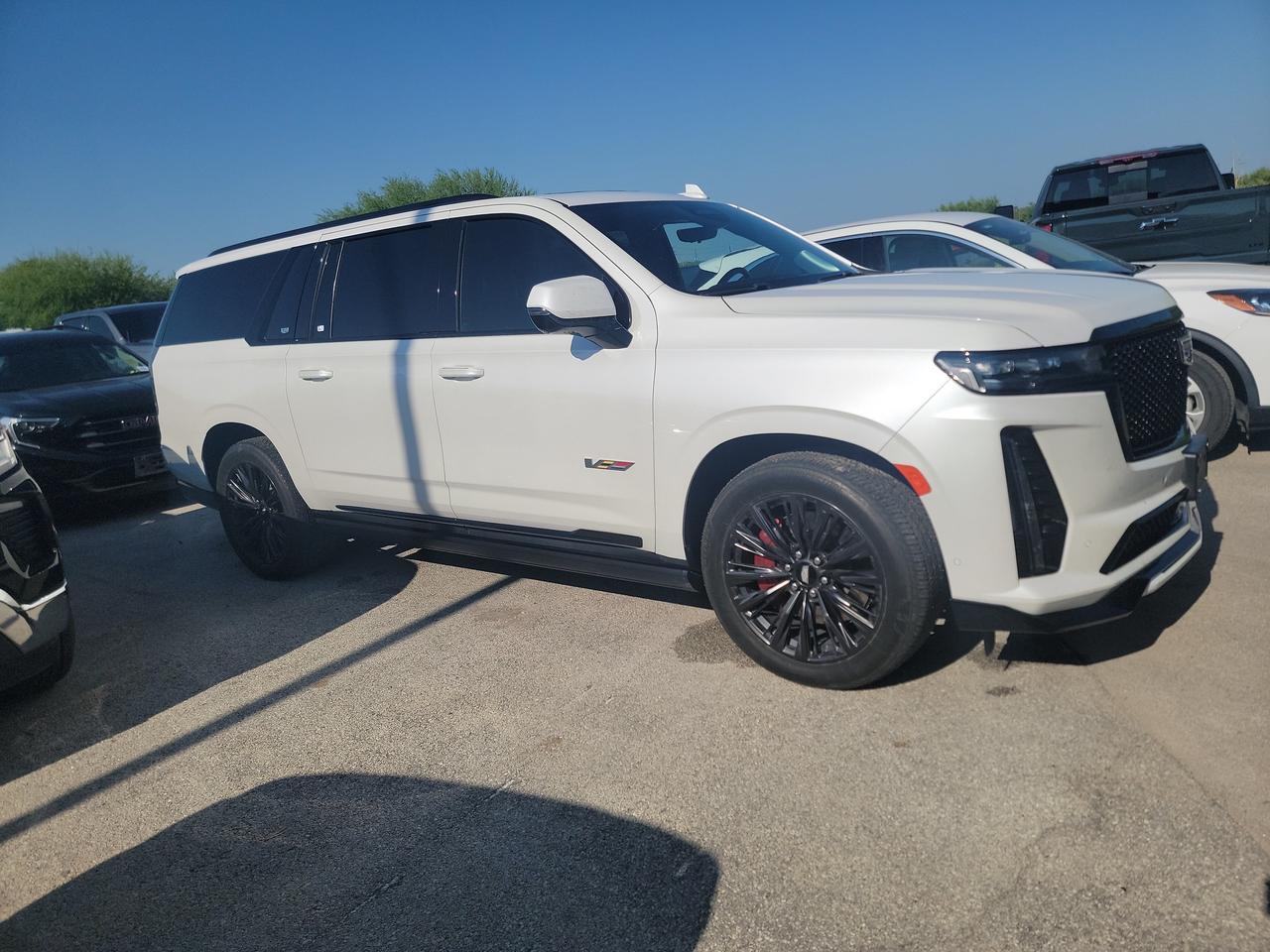 2023 Cadillac Escalade ESV AWD V-Series