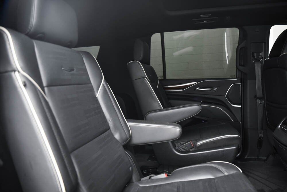 2023 Cadillac Escalade ESV Premium AKRON OH