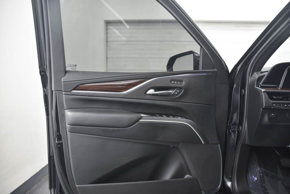 2023 Cadillac Escalade ESV Premium AKRON OH