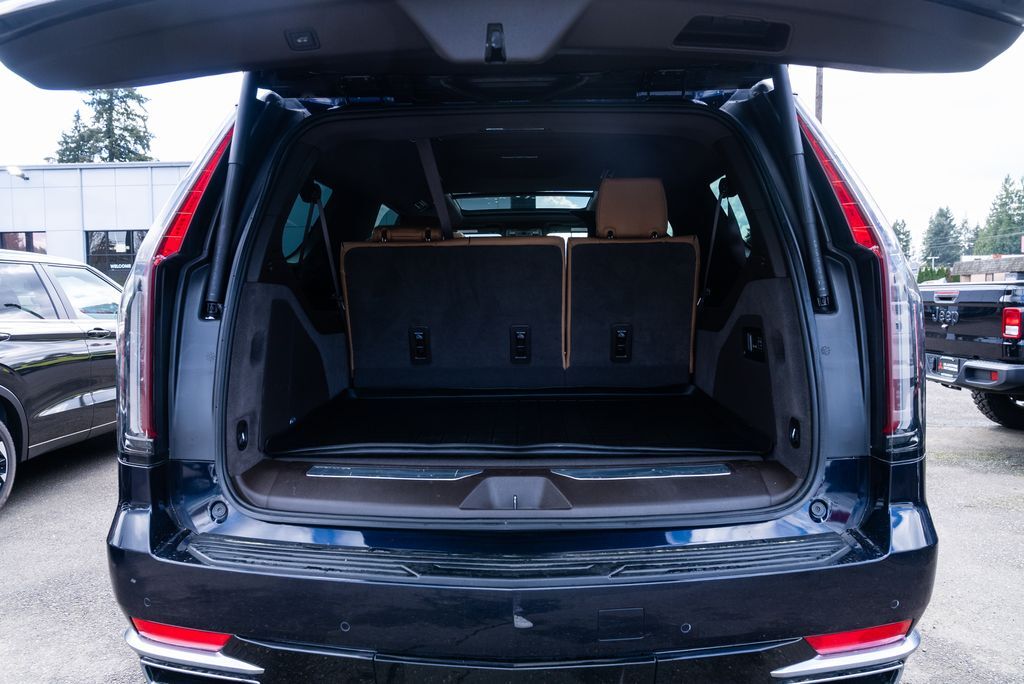 2023 Cadillac Escalade ESV Premium Milwaukie OR