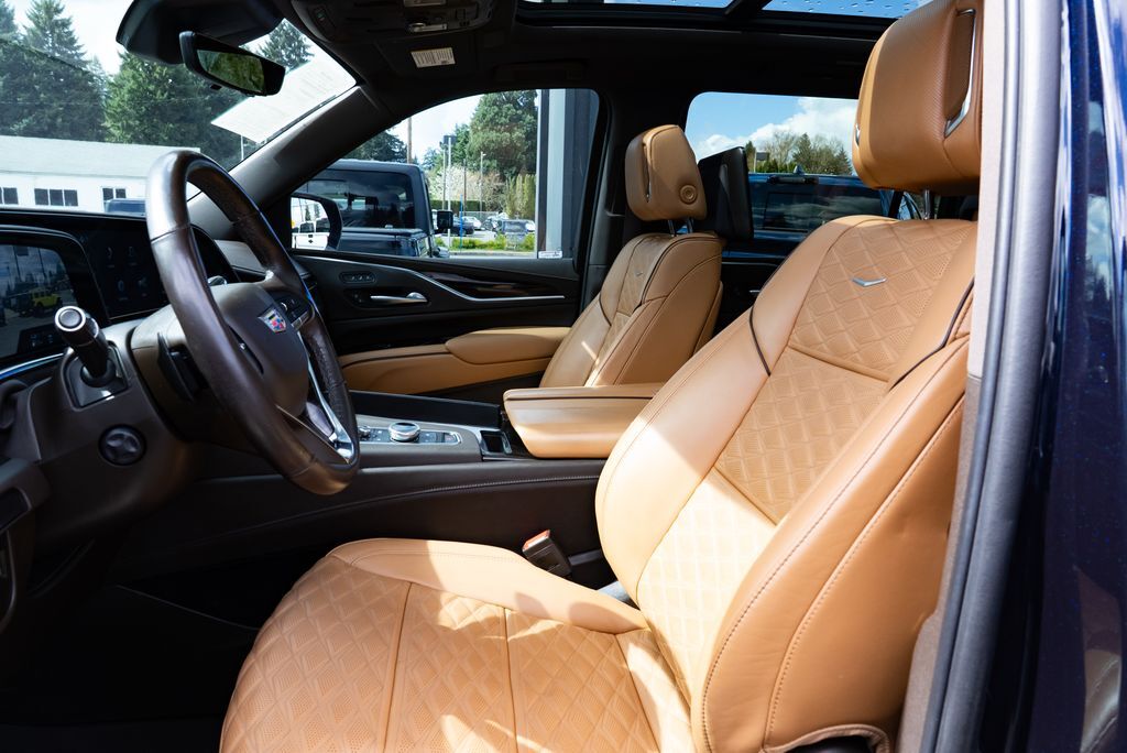 2023 Cadillac Escalade ESV Premium Milwaukie OR