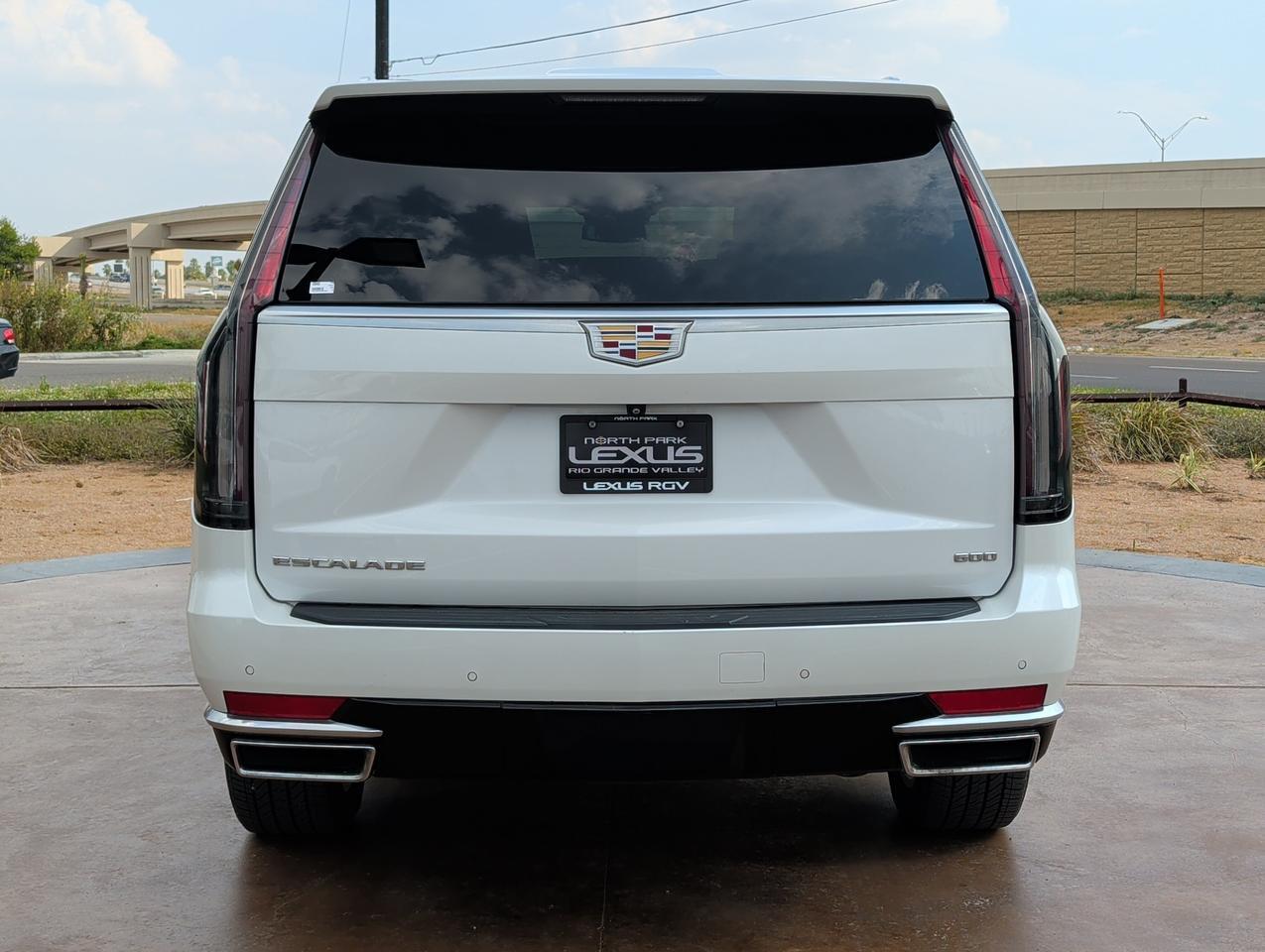 2023 Cadillac Escalade ESV RWD Luxury